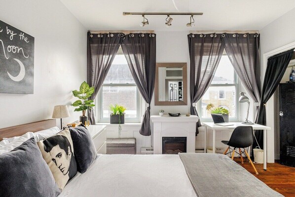 2 bedrooms, iron/ironing board