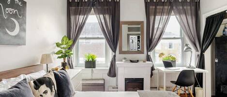 2 bedrooms, iron/ironing board