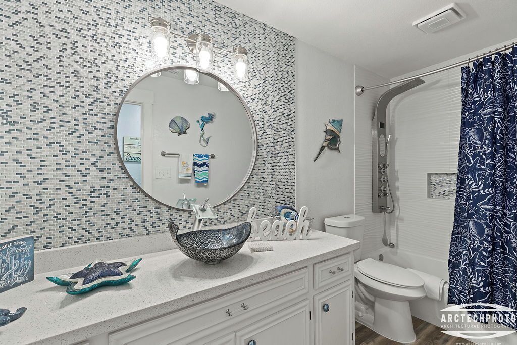 Apartamento | Baño | Secador de pelo, toallas y papel higiénico