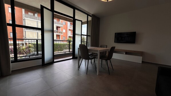 Smart TV - Puglia Promenade Apartment 2 (Bari)