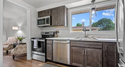 Keep it simple at this peaceful and ceCentrally Located in the heart of E Depere