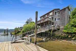 Exterior - *Riverfront*Pvt Dock*Game Room*6 mins to Beach* (Nehalem)