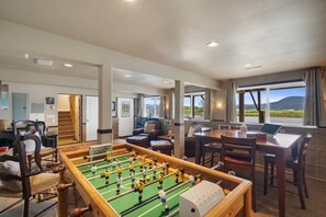 Spielezimmer