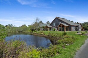 Exterior - Peaceful 3BR lakeside home near the Oregon Coast with stunning views and cozy comfort. (Rockaway Beach)