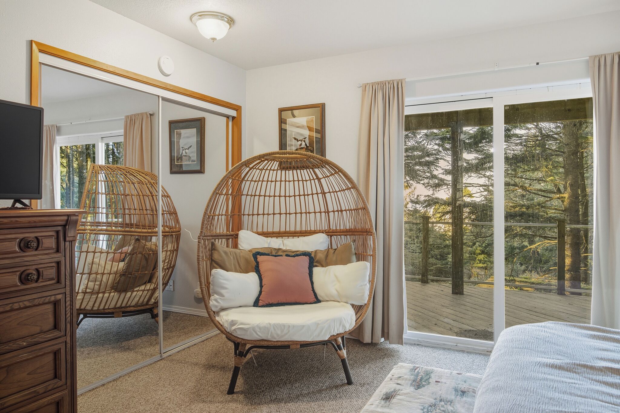 4 chambres, accès au Wi-Fi (inclus), literie fournie