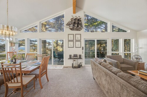 Cape Meares Hide A Way