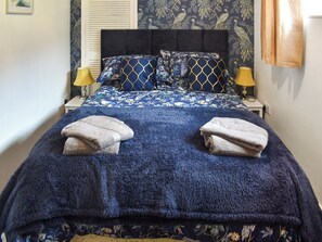 3 quartos, Wi-Fi de cortesia, roupa de cama