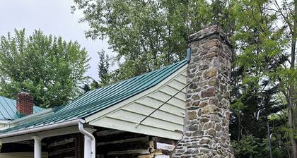 Historic home nestled in the heart of horse and wine country. Kids/pet friendly!