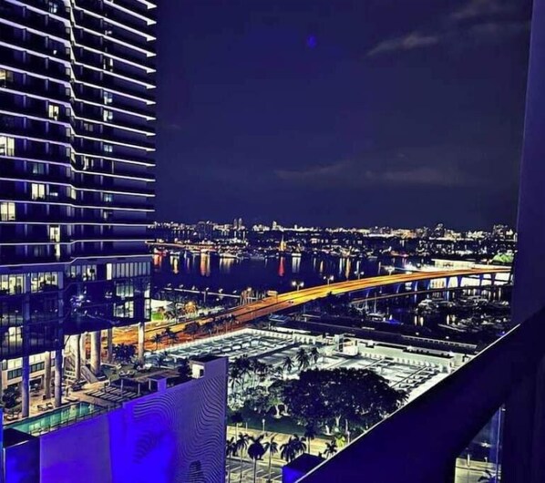 Property grounds - Sky Rise - Your Ultimate Retreat (Miami)