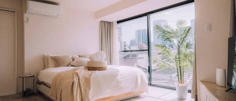 6 chambres, fer et planche à repasser, Wi-Fi, draps fournis