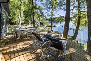 Outdoor dining - 4bed, 4bath, South exp, prestigious area of Royal Muskoka Island w/road access (Minett)