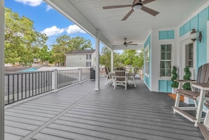 Outdoor dining - Ocean Lakes New Build, Steps to Beach and Balcony! (Myrtle Beach)