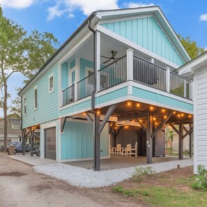 Exterior - Ocean Lakes New Build, Steps to Beach and Balcony! (Myrtle Beach)