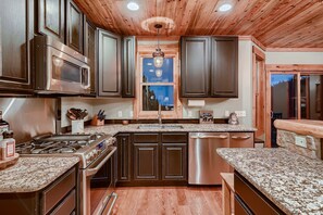Fridge, microwave, oven, stovetop - Moose Sightings, Hot Tub, Pool Table, Views, Hot Springs, 16mi to Breckenridge (Fairplay)