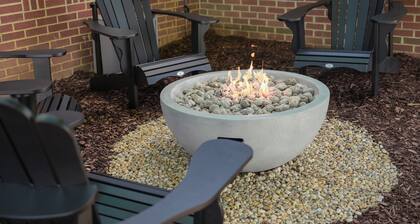 Shenandoah Valley Private Apt! Minutes to Shenandoah National Park & Massanutten