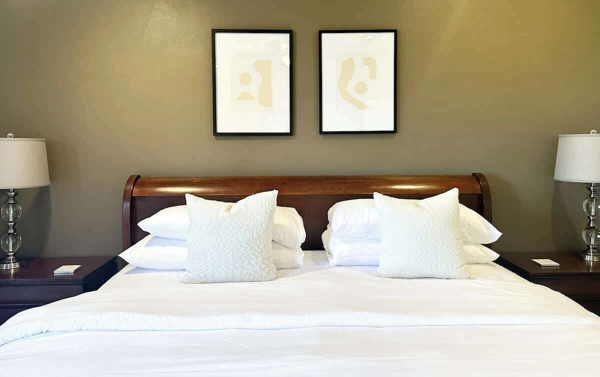 3 slaapkamers, reisbedje, wifi, beddengoed