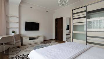 1 bedroom, iron/ironing board, WiFi, bed sheets