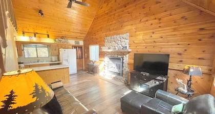 Cozy cabin in the woods!