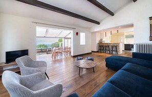 TV, ping pong - House with pool panoramic view (Saint-Cézaire-sur-Siag)