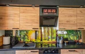 Kühlschrank, Ofen, Herdplatte, Geschirrspüler