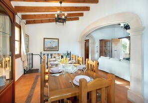 Dining - Spacious Stone Villa, A/C, Private Pool, Idyllic Setting - 10mins from Ancient Towns & Beaches! (Alcudia)