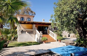 Exterior - Beautifully Restored Country House, A/C Private Pool, Mountain Views - 10mins to Old Town Pollenca (Pollença)