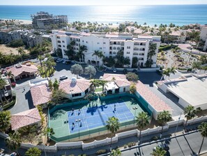 Sports court - Las Mananitas, San Jose del Cabo, Beachfront Penthouse, Oceanview from all rooms (San Jose del Cabo)