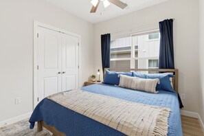 8 bedrooms, iron/ironing board, WiFi, bed sheets