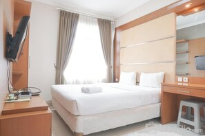 Apartment | 1 bedroom - Comfort And Simply Look 1Br At Bellezza Apartment (Jakarta)