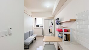 Studio - Cozy And Simply Studio (No Kitchen) Bandaraya - Tallasa City Makassar Apartment (Makassar)