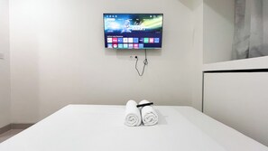 1 bedroom - Comfort Stay 1Br At Bandaraya - Tallasa City Makassar Apartment (Makassar)