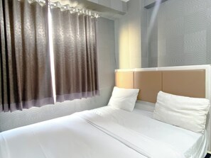 2 bedrooms, free WiFi - Best Strategic And Homey 2Br At Bassura City Apartment (Jakarta)