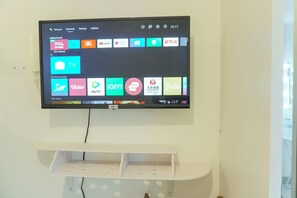 Interior - Good Deal And Cozy Stay Studio Tokyo Riverside Pik 2 Apartment (Teluknaga)