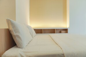 Studio | Minibar, free WiFi - Comfy And Best Deal Studio At Tokyo Riverside Pik 2 Apartment (Teluknaga)