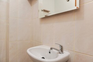 Studio | Bathroom | Shower, towels - Modern Look And Homey Studio Apartment Amazana Serpong (South Tangerang)
