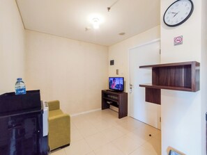 Apartment | Living area - Simple 1Br Apartment Parahyangan Residence (Bandung)