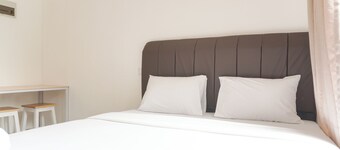 Well Furnished And Homey Studio Sky House Alam Sutera Apartment