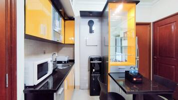 Lägenhet | Eget kök | Stort kylskåp, mikrovågsugn, spishäll och vattenkokare