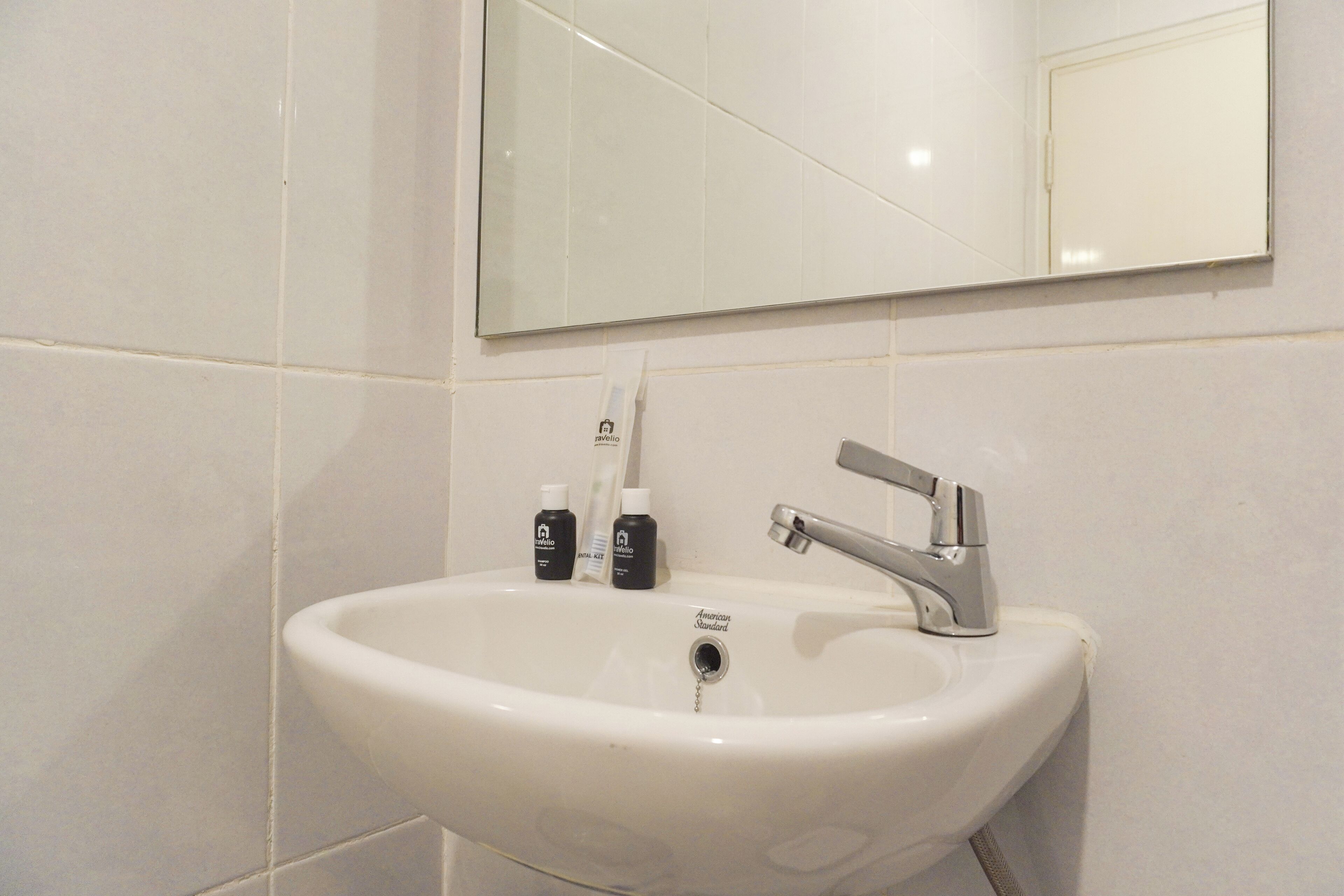 Estudio | Baño | Regadera y toallas 