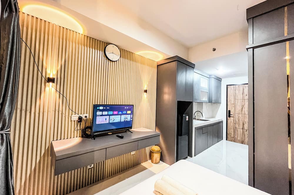 Comfy Studio Apartment At Delft Ciputra Makassar