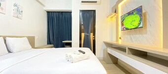 Good Choice And Homey Studio At The Alton Apartment