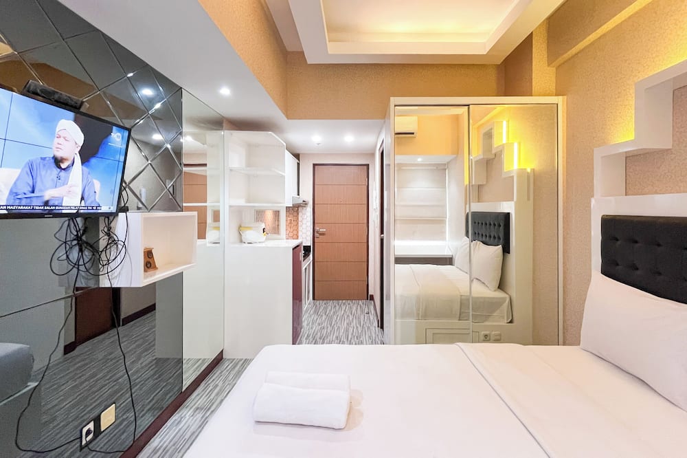 Simply And Cozy Living Studio Vida View Makassar Apartment