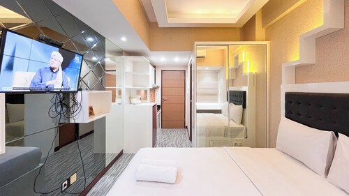 Simply And Cozy Living Studio Vida View Makassar Apartment