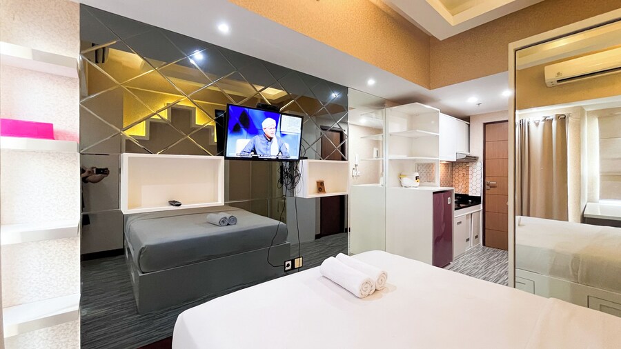 Simply And Cozy Living Studio Vida View Makassar Apartment