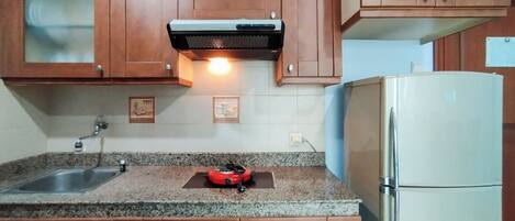 公寓 | 私人廚房 | 大型雪櫃/冰箱、微波爐、爐具、電熱水壺