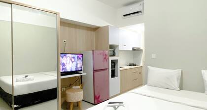 Good Choice And Comfy Studio Springlake Summarecon Bekasi Apartment