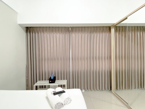 Good Choice And Comfy Studio Springlake Summarecon Bekasi Apartment