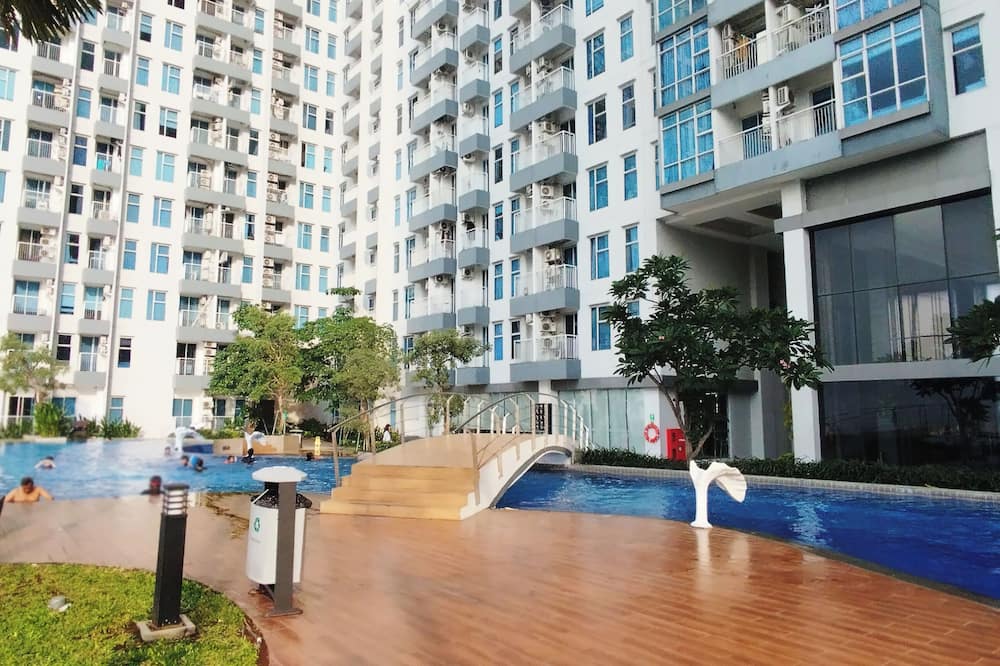 Best Price And Comfortable Living 2Br At Anderson Supermall Mansion Apartment