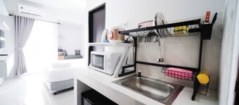 Well Furnished And Homey Studio (No Kitchen) Apartment At Suncity Residence