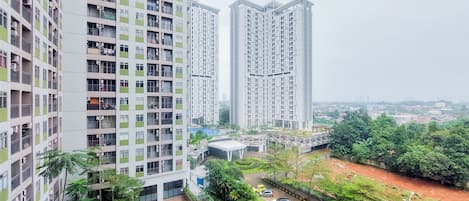 Apartment | Pemandangan dari bilik